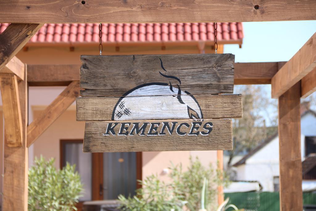 Hortobágyi Kemencés Vendégház Extérieur photo